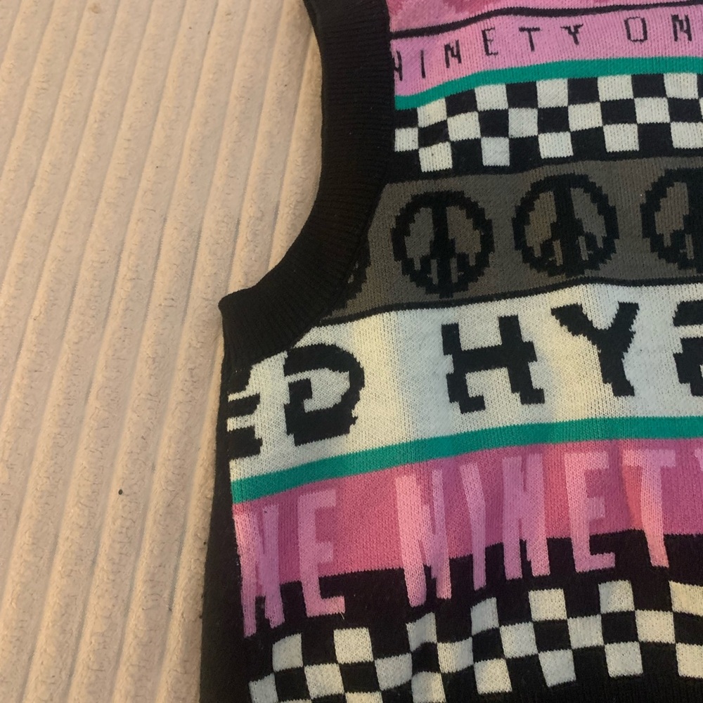 Divided Multicolor Graphic Tank Top